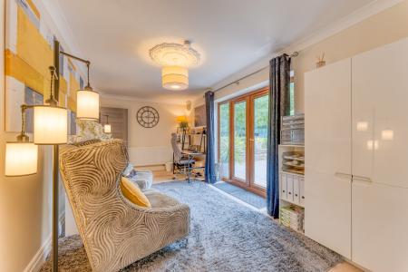 4 bedroom Detached house for sale in Sparken Hill, Worksop, S80