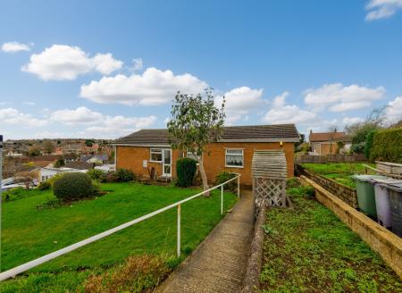 3 bedroom Detached house for sale in The Greenway, Whitwell, S80