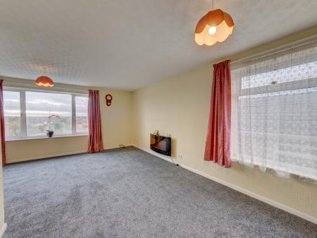 3 bedroom Detached house for sale in The Greenway, Whitwell, S80