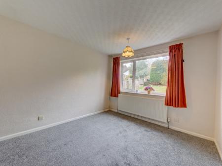 3 bedroom Detached house for sale in The Greenway, Whitwell, S80