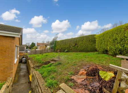 3 bedroom Detached house for sale in The Greenway, Whitwell, S80