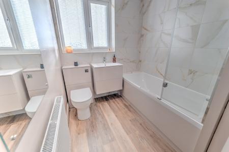 2 bedroom Terraced House for sale in Welbeck Street, Worksop, S80