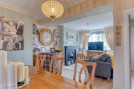 3 bedroom Semi-detached house for sale in Highfield Villas, Worksop, S81