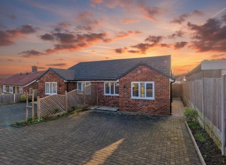 Wood Avenue, Creswell, S80