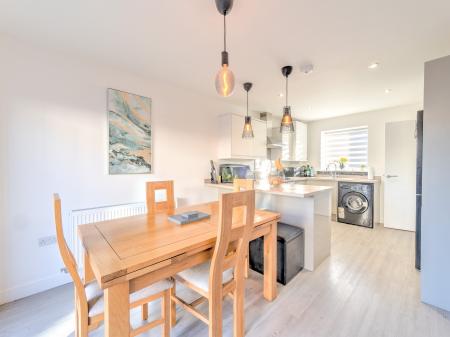 2 bedroom Semi-detached house for sale in Taiga Place, Rhodesia, Worksop, S80