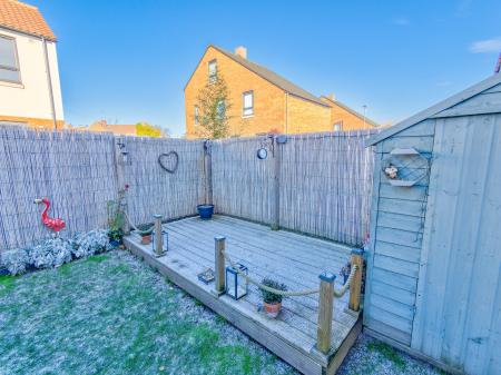 2 bedroom Semi-detached house for sale in Taiga Place, Rhodesia, Worksop, S80