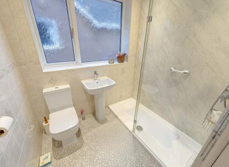 3 bedroom Detached bungalow for sale in Gildingwells Road, Worksop, S81