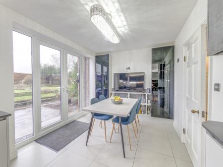 3 bedroom Detached house for sale in Sparken Hill, Worksop, S80