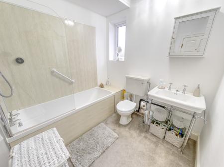 3 bedroom Detached house for sale in Sparken Hill, Worksop, S80