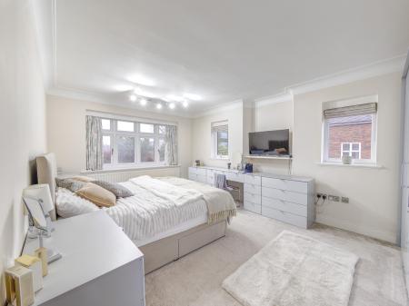 3 bedroom Detached house for sale in Sparken Hill, Worksop, S80