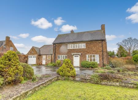 3 bedroom Detached house for sale in Sparken Hill, Worksop, S80