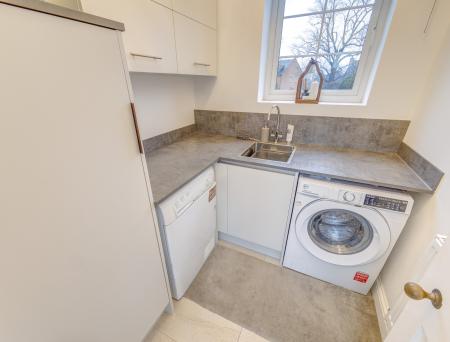 3 bedroom Detached house for sale in Sparken Hill, Worksop, S80