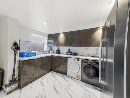 3 bedroom Semi-detached house for sale in Doncaster Road, Langold, S81