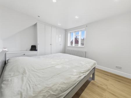 3 bedroom Semi-detached house for sale in Doncaster Road, Langold, S81