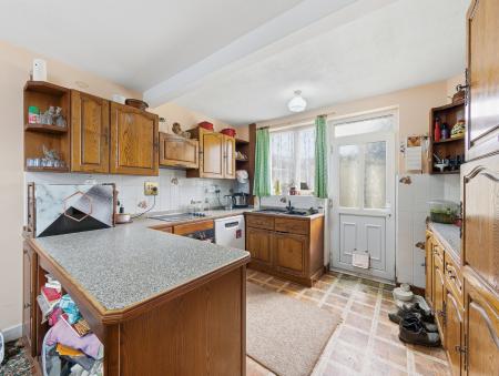 3 bedroom Semi-detached house for sale in Firbeck Crescent, Worksop, S81