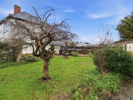 3 bedroom Semi-detached house for sale in Firbeck Crescent, Worksop, S81