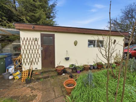 3 bedroom Semi-detached house for sale in Firbeck Crescent, Worksop, S81