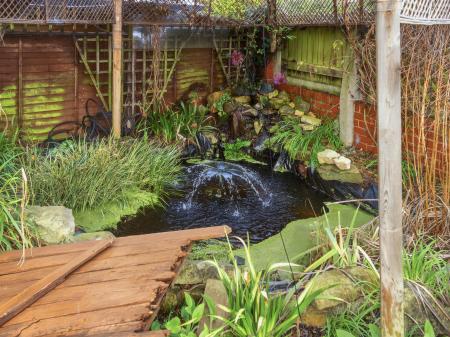 3 bedroom Semi-detached house for sale in Firbeck Crescent, Worksop, S81