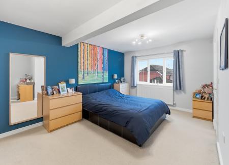 4 bedroom Detached house for sale in Greenwood Close, Worksop, S81