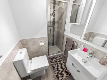 4 bedroom Detached house for sale in Greenwood Close, Worksop, S81