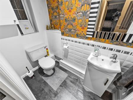 4 bedroom Detached house for sale in Greenwood Close, Worksop, S81