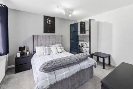 4 bedroom Detached house for sale in Greenwood Close, Worksop, S81