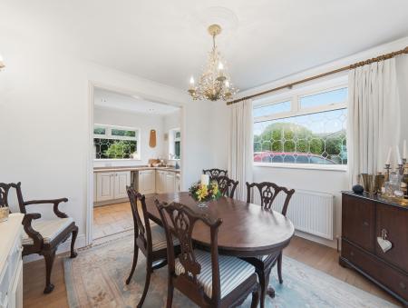 5 bedroom Detached house for sale in Hollin Hill Road, Clowne, S43