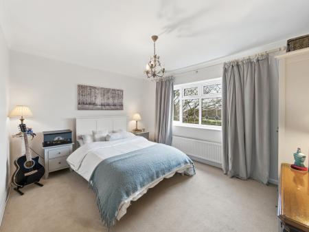 5 bedroom Detached house for sale in Hollin Hill Road, Clowne, S43