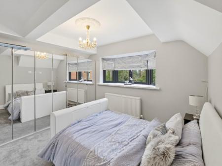 5 bedroom Detached house for sale in Park Street, Worksop, S80