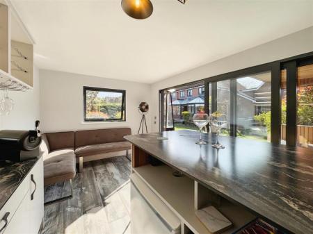 5 bedroom Detached house for sale in Park Street, Worksop, S80