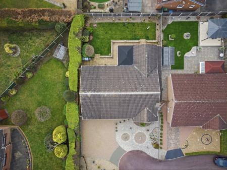 4 bedroom Bungalow for sale in Rosedale, Worksop, S81