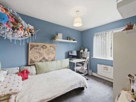 3 bedroom Semi-detached house for sale in Central Avenue, Worksop, S80