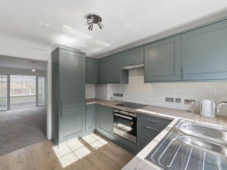 2 bedroom Semi-detached house for sale in Lindwall Court, Worksop, S81