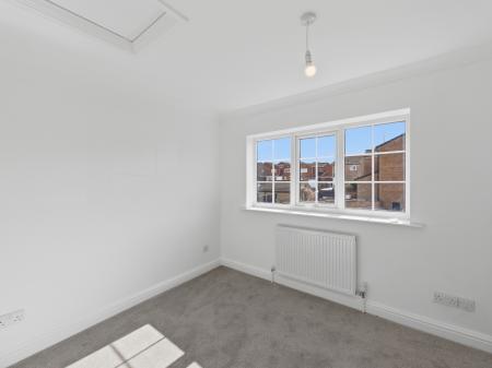 2 bedroom Semi-detached house for sale in Lindwall Court, Worksop, S81