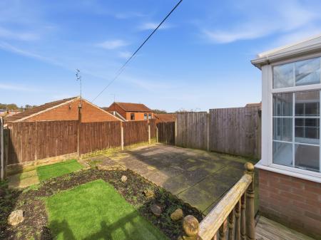 2 bedroom Semi-detached house for sale in Lindwall Court, Worksop, S81
