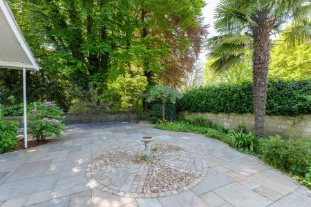 2 bedroom Detached bungalow for sale in High Road, Carlton in Lindrick, S81