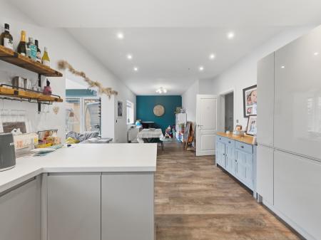 5 bedroom Detached house for sale in Bramling Cross Mews, Worksop, S81