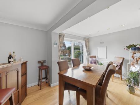 4 bedroom Detached house for sale in Oak Close, Worksop, S80