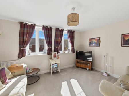 3 bedroom Semi-detached house for sale in Henry Close, Worksop, S80