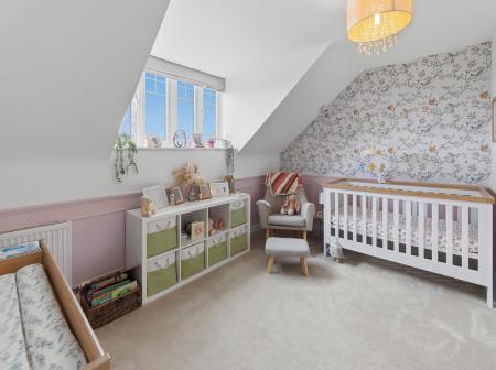 3 bedroom Semi-detached house for sale in Henry Close, Worksop, S80