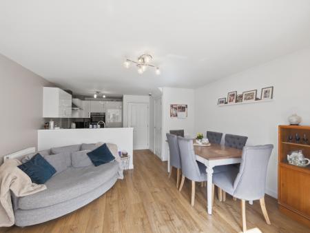 3 bedroom Semi-detached house for sale in Henry Close, Worksop, S80