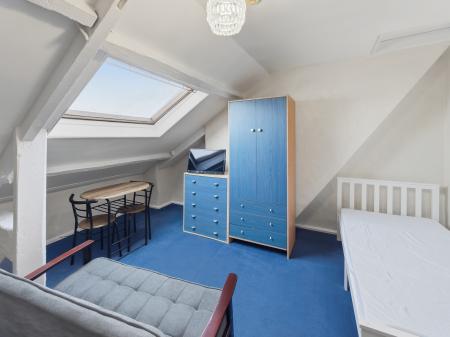 5 bedroom End of terrace house for sale in Millgate, Selby, YO8