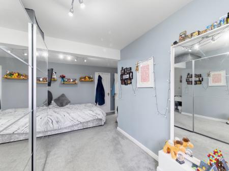 4 bedroom Detached house for sale in Greenwood Close, Worksop, S81