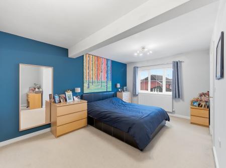 4 bedroom Detached house for sale in Greenwood Close, Worksop, S81