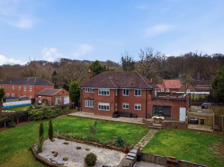 4 bedroom Detached house for sale in Sparken Hill, Worksop, S80