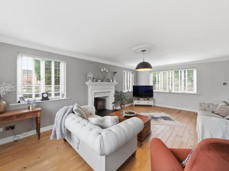 4 bedroom Detached house for sale in Sparken Hill, Worksop, S80