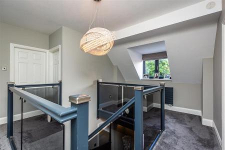 5 bedroom Detached house for sale in Park Street, Worksop, S80