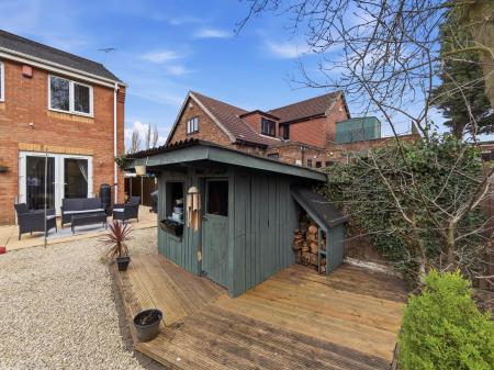 3 bedroom Semi-detached house for sale in Central Avenue, Worksop, S80