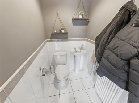 3 bedroom Semi-detached house for sale in Central Avenue, Worksop, S80