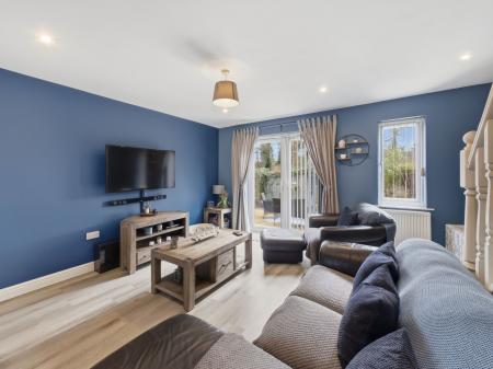 3 bedroom Semi-detached house for sale in Central Avenue, Worksop, S80